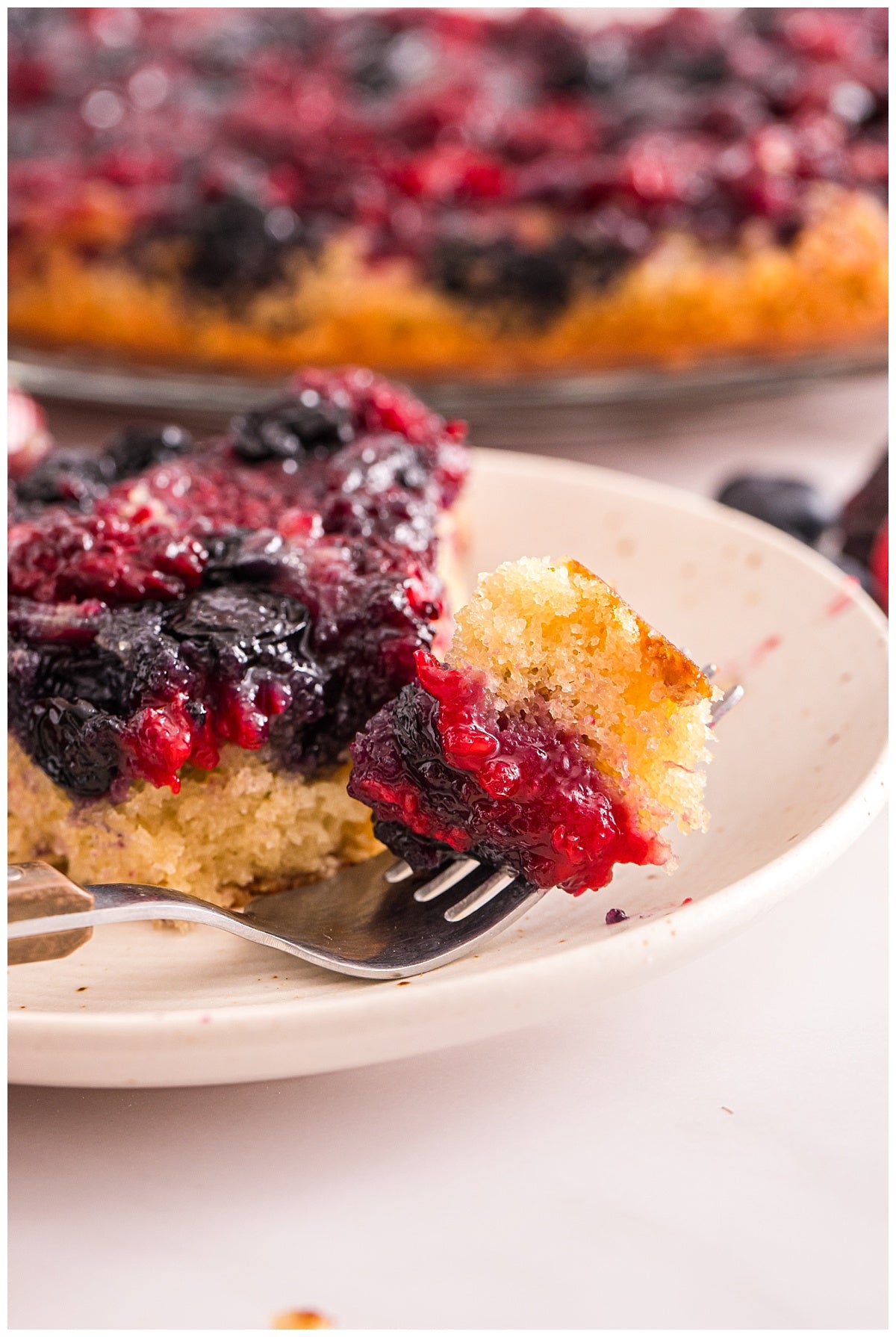 Berry Upside Down Cake Exclusive