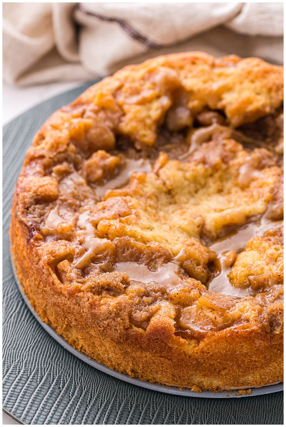 Apple Crumb Cake Exclusive