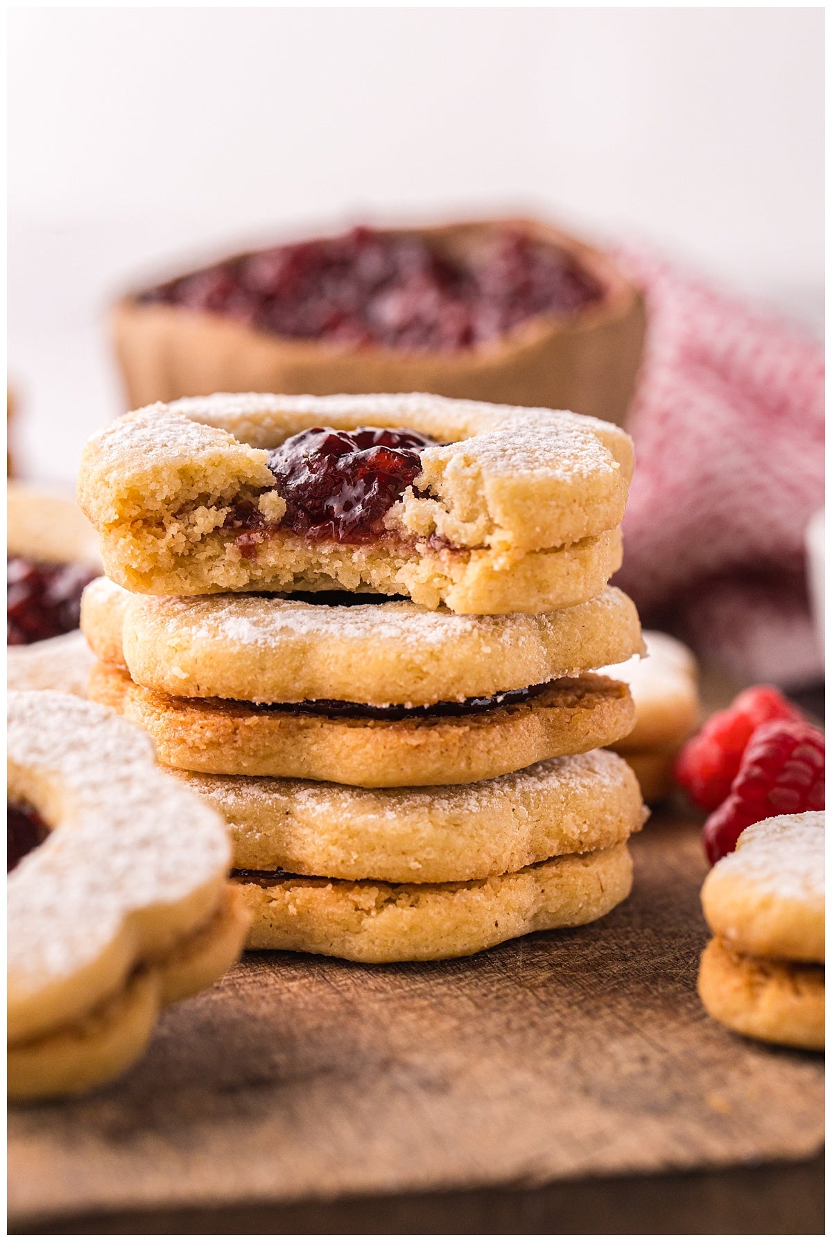 Linzer Cookies (Raspberry) Exclusive