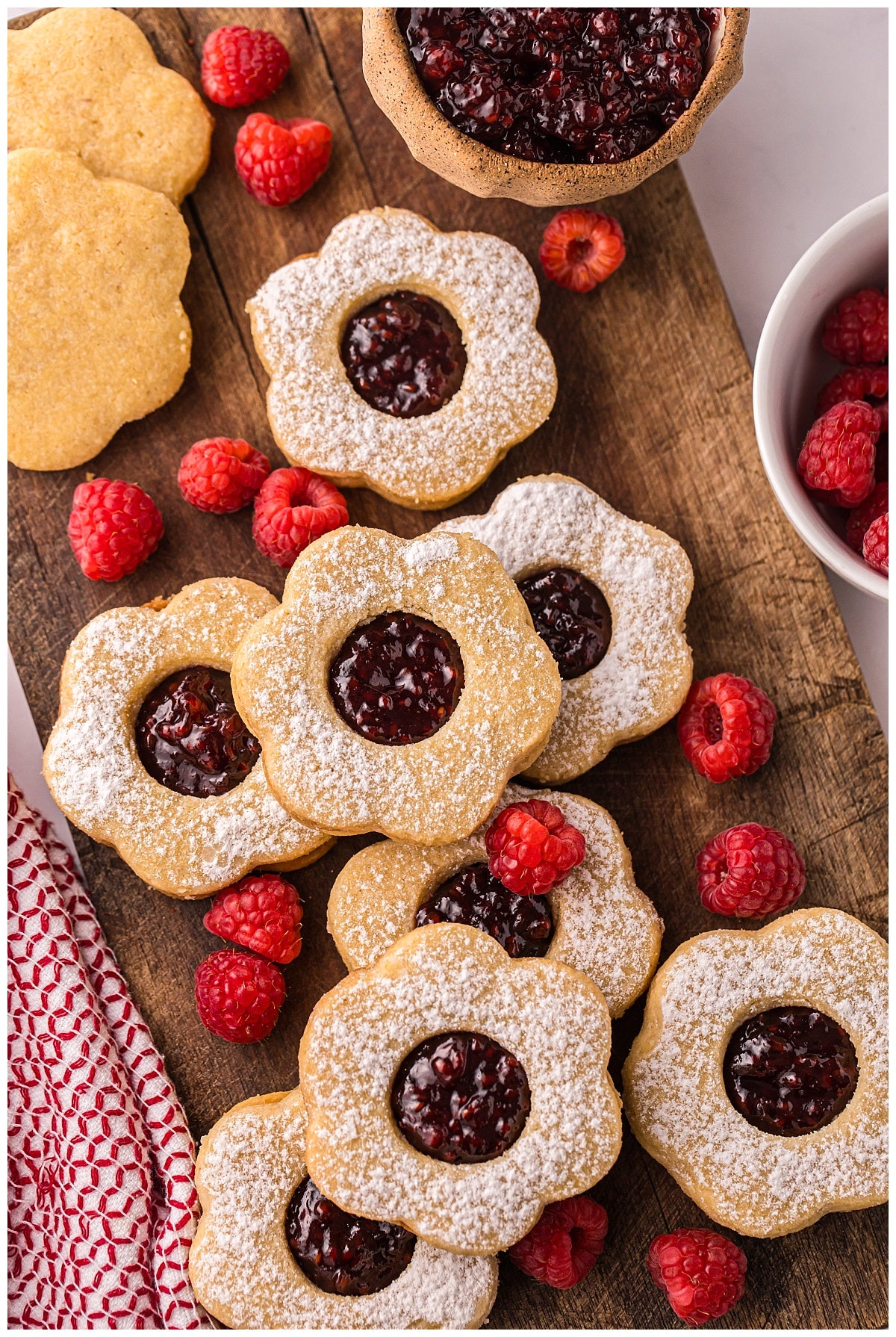 Linzer Cookies (Raspberry) Exclusive