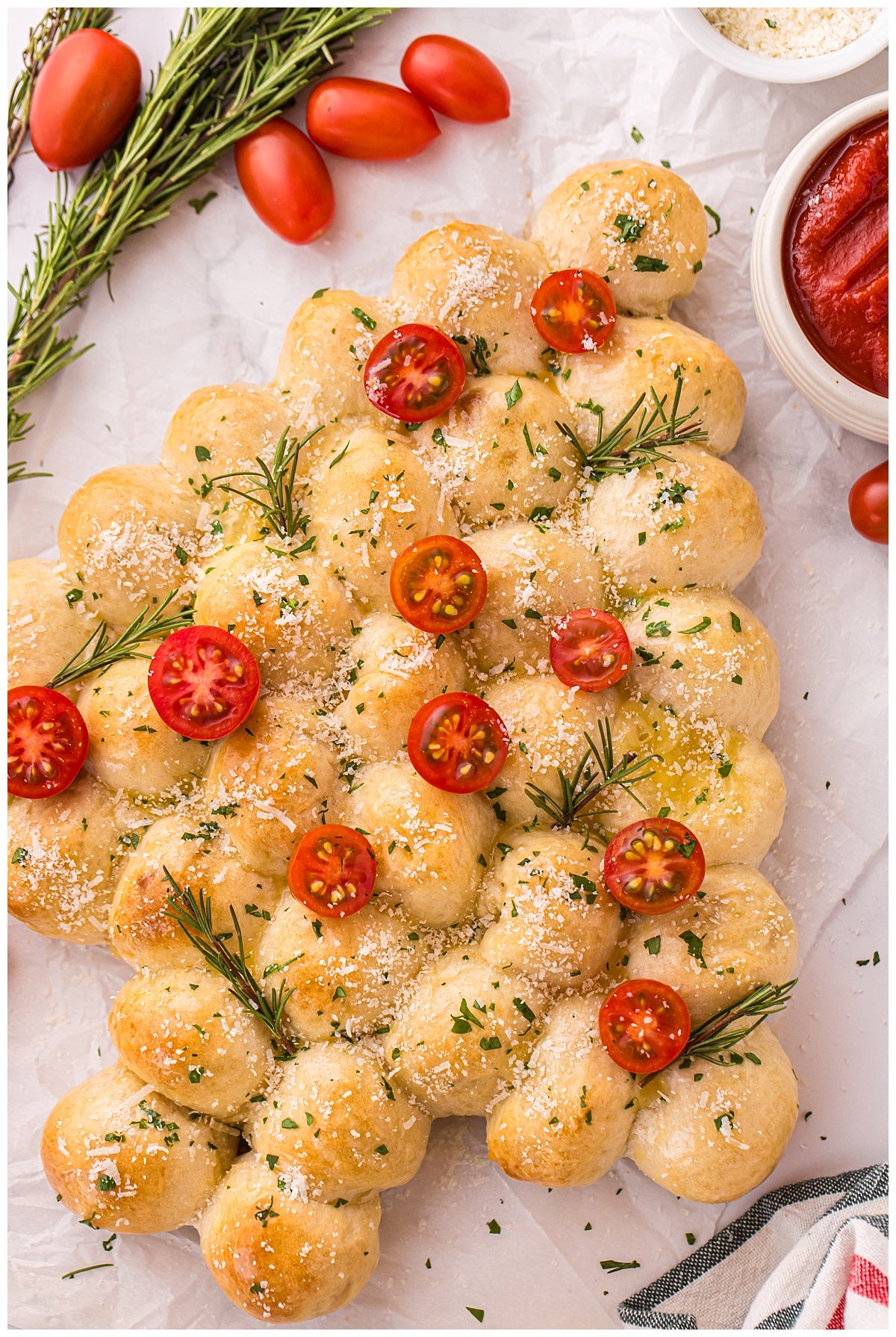 Christmas Tree Pull Apart Bread Exclusive