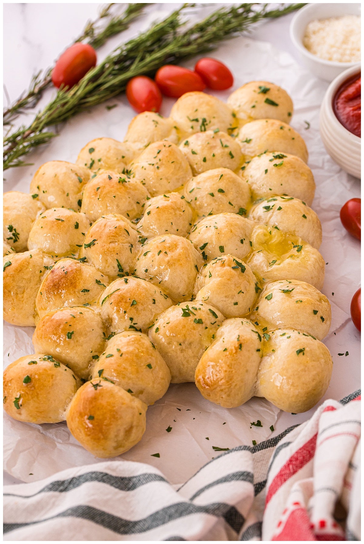 Christmas Tree Pull Apart Bread Exclusive