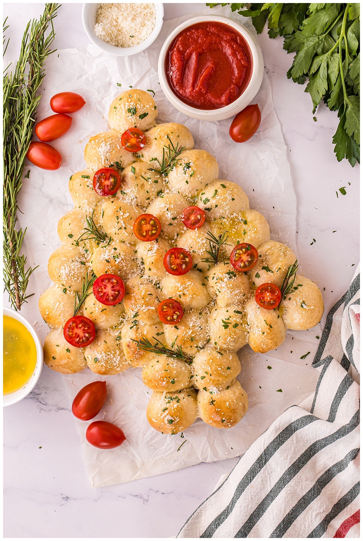 Christmas Tree Pull Apart Bread Exclusive