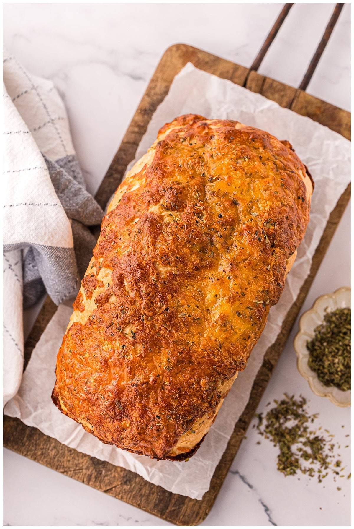 Italian Herb Cheese Bread Exclusive